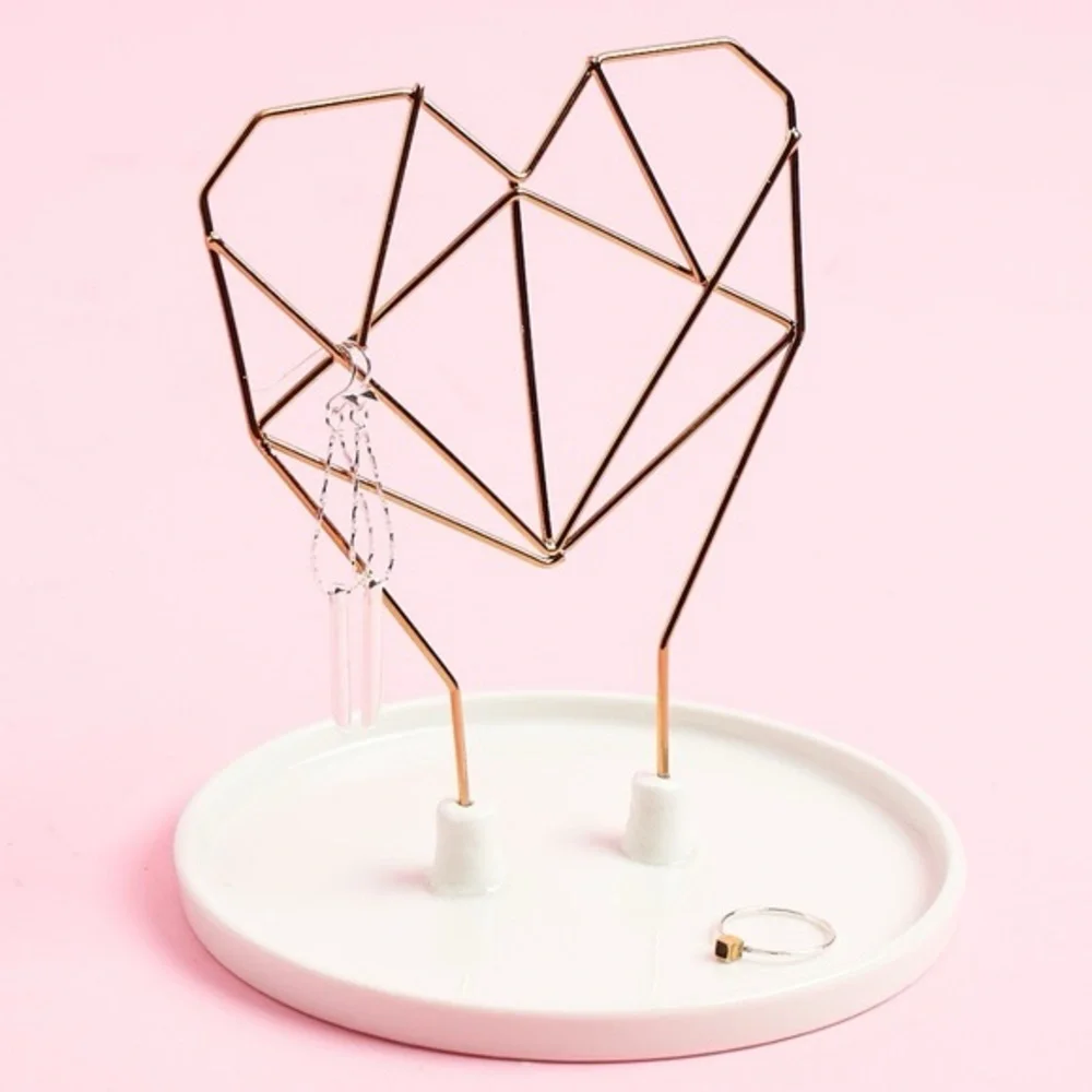Coxet Wire Heart Ceramic Jewelry Holder - Picture 1 of 7